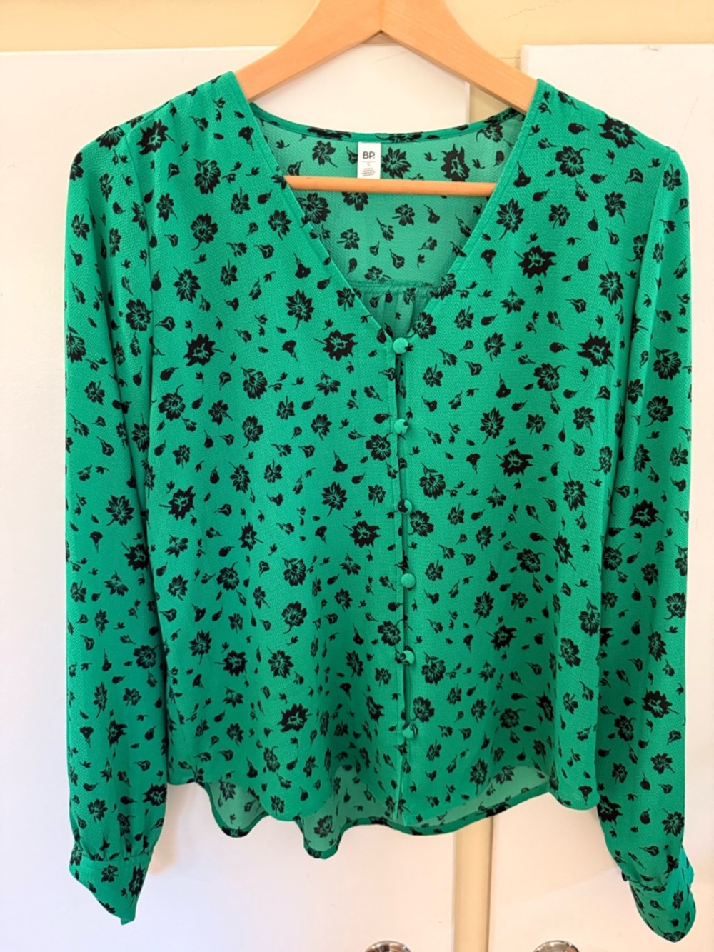 bp Emerald Green Black Floral Button-Front Blouse